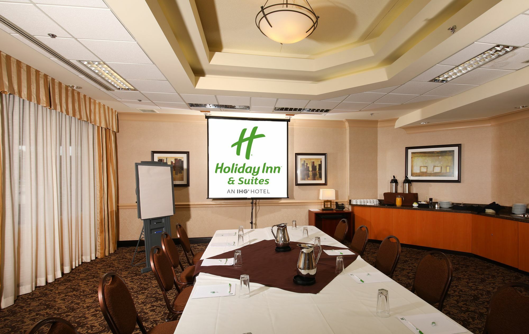 Holiday Inn Windsor - Ambassador Bridge By Ihg Exterior photo