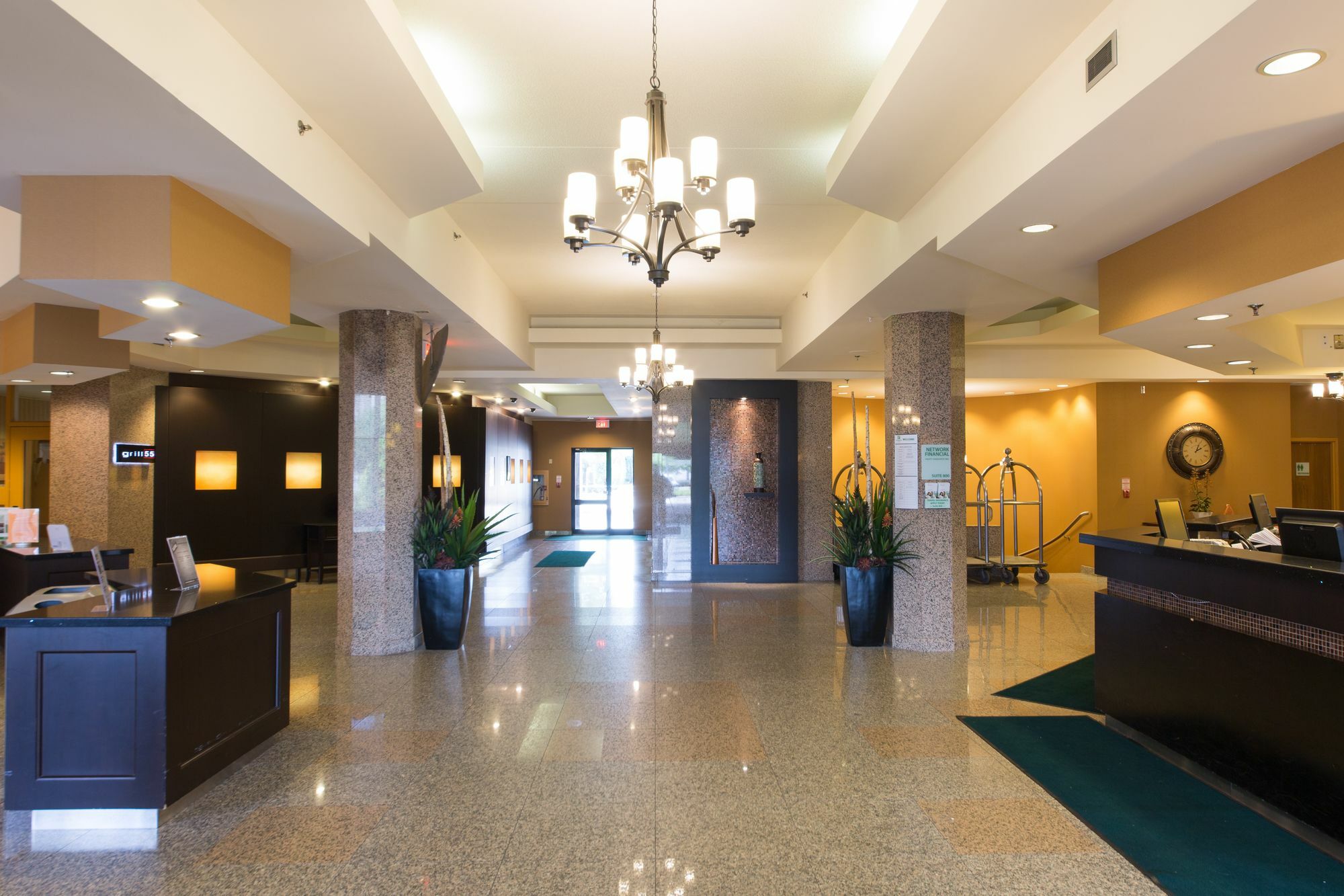 Holiday Inn Windsor - Ambassador Bridge By Ihg Exterior photo