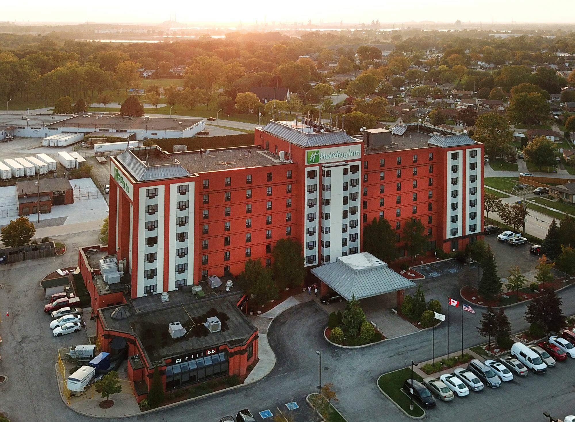 Holiday Inn Windsor - Ambassador Bridge By Ihg Exterior photo
